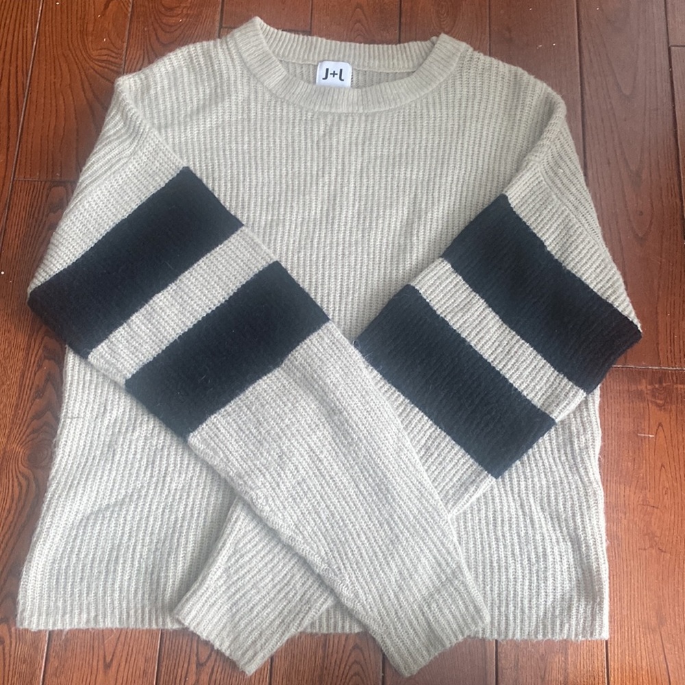 John + Jenn Sweater - Picture 3 of 3